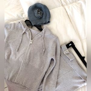 GRAB N GO- Sweet N Sweater